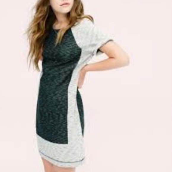 Lou & Grey Dresses & Skirts - Lou & Grey size XS, Spaceblock Tee dress